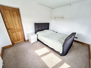 Photo 25- click for photo gallery